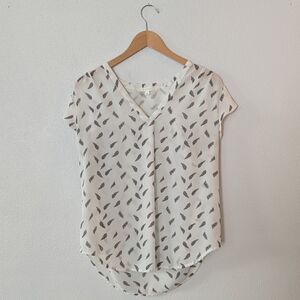 Monday Fun Lilian V Neck Blouse